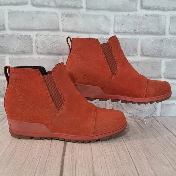 Sorel Suede Leather Evie Pull On Bootie Warp Red Wedge Boots Womens 10.5 - Picture 1 of 8